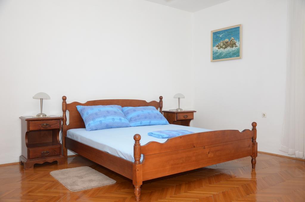 Apartments Nikola เซนญ์ ภายนอก รูปภาพ